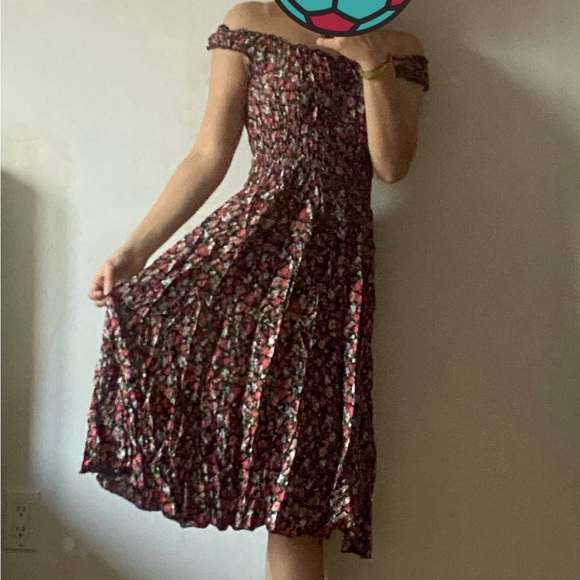 Flower dress from Italy - Picture 2 of 3